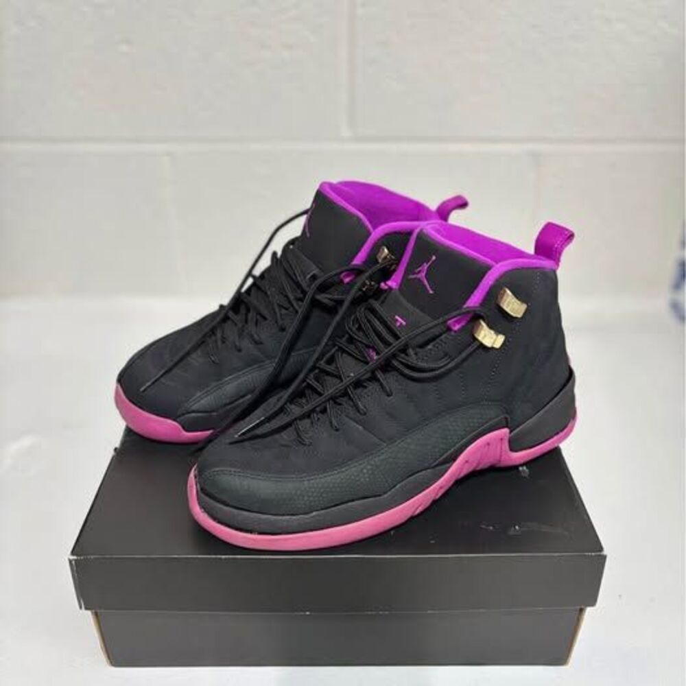 Air Jordan 12 Retro GS “Dynamic Pink” – Size 6Y (Women’s 7.5)